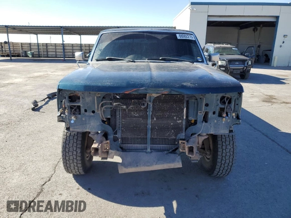 1996 Ford F-250 with VIN 1FTHX26F0TEA38244, listed as a Copart auction lot 88082215 with 255,453 mi miles and Salvage Title. Bid and sale history available at carsss.com. Image 5.