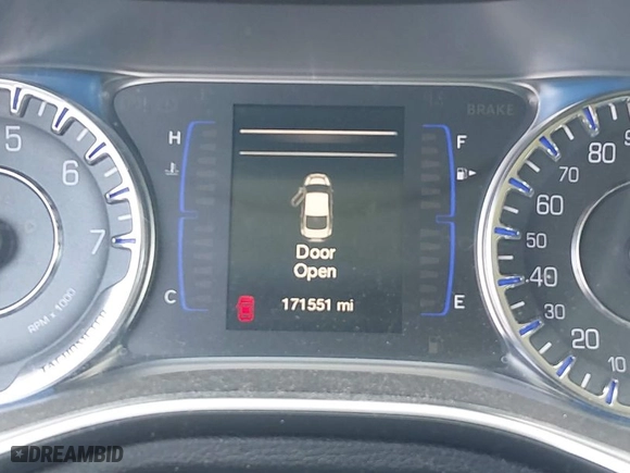 2015 Chrysler 200 Limited with VIN 1C3CCCAB0FN593655, listed as a IAAI auction lot 41746879 with 171,551 mi miles. Bid and sale history available at carsss.com. Image 7.