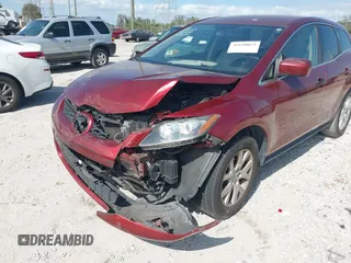 2008 Mazda CX-7 Sport with VIN JM3ER293380208154, listed as a IAAI auction lot 41620053 with 189,133 mi miles. Bid and sale history available at carsss.com. Image 6.