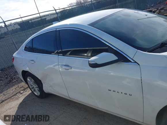 2018 Chevrolet Malibu LT with VIN 1G1ZD5ST8JF250013, listed as a IAAI auction lot 41876893 with 99,013 mi miles. Bid and sale history available at carsss.com. Image 13.