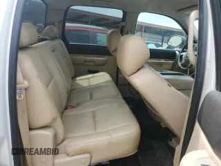 2011 Chevrolet Silverado 1500 LT with VIN 3GCPKSE30BG311997, listed as a Copart auction lot 53735135 with 293,980 mi miles and Clean Title. Bid and sale history available at DreamBid. Image 10.