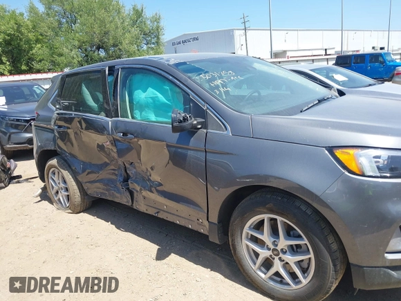 2024 Ford Edge SEL with VIN 2FMPK4J90RBA99942, listed as a IAAI auction lot 42009947 with 1 mi miles. Bid and sale history available at carsss.com. Image 12.