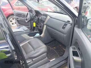 2006 Honda Pilot EX-L with VIN 2HKYF18506H530715, listed as a IAAI auction lot 42195804 with 252,295 mi miles and . Bid and sale history available at DreamBid. Image 5.