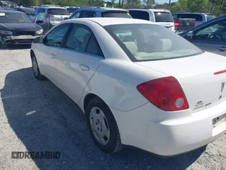 2006 Pontiac G6 6-Cyl z VIN 1G2ZG558264213214, wystawiony jako IAAI lot #42044349 z przebiegiem 138 725 mil mil oraz . Historia ofert i sprzedaży dostępna na DreamBid. Obrazek 3.