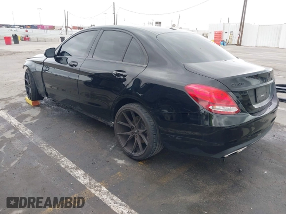 2018 Mercedes-Benz C 300 with VIN 55SWF4JBXJU280642, listed as a IAAI auction lot 42117148 with 104,973 mi miles and . Bid and sale history available at carsss.com. Image 3.