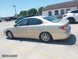 2002 Lexus ES 300 with VIN JTHBF30G225023659, listed as a IAAI auction lot 42026524 with 64,533 mi miles. Bid and sale history available at carsss.com. Image 14.
