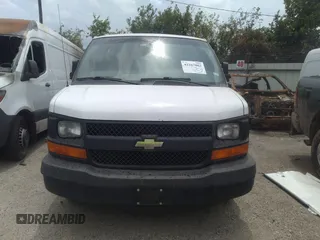 2014 Chevrolet Express Cargo z VIN 1GCSGAFX1E1153230, wystawiony jako IAAI lot #42267802 z przebiegiem 246 804 mil mil oraz . Historia ofert i sprzedaży dostępna na DreamBid. Obrazek 12.