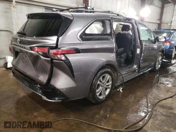 2021 Toyota Sienna XSE with VIN 5TDDSKFC1MS003145, listed as a Copart auction lot 85963334 with 74,145 mi miles and Salvage Title. Bid and sale history available at carsss.com. Image 3.