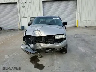 2004 Chevrolet S-10 LS with VIN 1GCDT13X74K113249, listed as a Copart auction lot 42377175 with NaN miles and Salvage Title. Bid and sale history available at carsss.com. Image 10.