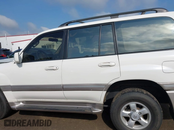 2000 Toyota Land Cruiser z VIN JT3HT05J4Y0084531, wystawiony jako IAAI lot #42381507 z przebiegiem 184 478 mil mil oraz . Historia ofert i sprzedaży dostępna na DreamBid. Obrazek 15.