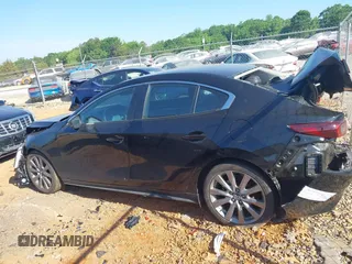 2024 Mazda 3 S Preferred z VIN 3MZBPACM7RM403246, wystawiony jako IAAI lot #42179543 z przebiegiem 19 279 mil mil oraz . Historia ofert i sprzedaży dostępna na DreamBid. Obrazek 13.