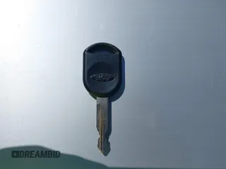 2006 Ford Escape XLT с VIN 1FMYU03166KA72695, выставлен на аукционе IAAI как лот 42331729 с пробегом 140 702 миль миль и . История ставок и продаж доступна на DreamBid. Изображение 11.