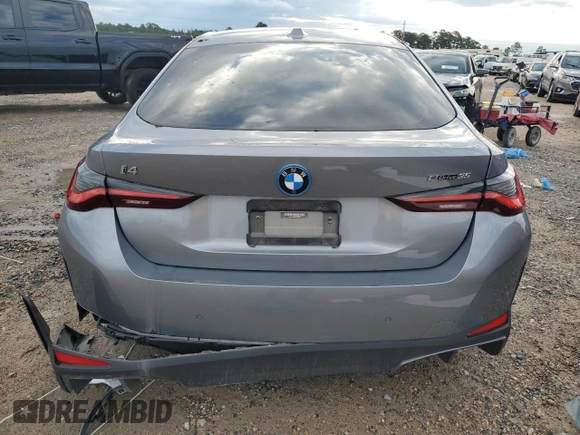 2023 BMW i4 eDrive35 z VIN WBY43AW02PFP44405, wystawiony jako Copart lot #56287965 z przebiegiem 18 085 mil mil oraz Czysty tytuł • Clean title. Historia ofert i sprzedaży dostępna na DreamBid. Obrazek 6.