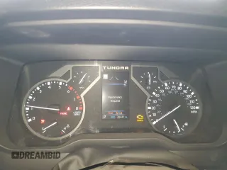 2022 Toyota Tundra 2WD SR5 with VIN 5TFLA5AB7NX017917, listed as a Copart auction lot 87608135 with 38,441 mi miles and Salvage Title. Bid and sale history available at carsss.com. Image 9.