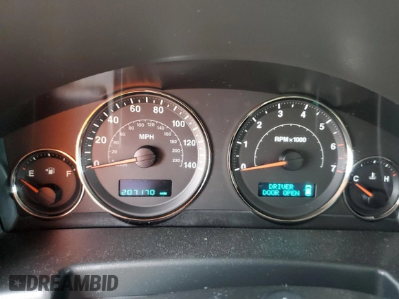 2006 Jeep Commander with VIN 1J8HH48N06C324424, listed as a Copart auction lot 89406105 with 207,170 mi miles and Salvage Title. Bid and sale history available at carsss.com. Image 9.