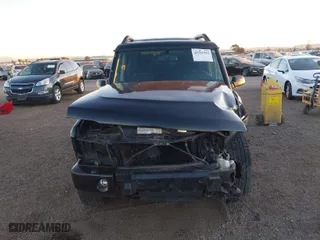 2004 Land Rover Discovery SE with VIN SALTY19454A830127, listed as a IAAI auction lot 41341565 with 174,356 mi miles. Bid and sale history available at carsss.com. Image 12.