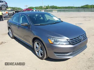 2014 Volkswagen Passat SE z VIN 1VWBN7A35EC102814, wystawiony jako IAAI lot #42111104 z przebiegiem 194 561 mil mil oraz . Historia ofert i sprzedaży dostępna na DreamBid. Obrazek 1.