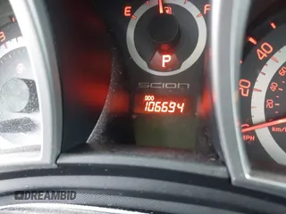 2015 Scion tC z VIN JTKJF5C75F3089895, wystawiony jako IAAI lot #42226465 z przebiegiem 106 694 mil mil oraz . Historia ofert i sprzedaży dostępna na DreamBid. Obrazek 15.