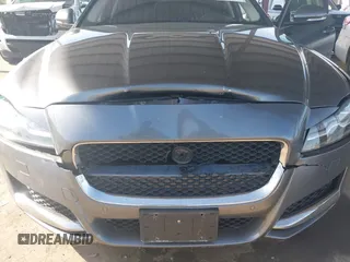 2016 Jaguar XF 35t Premium with VIN SAJBD4BV2GCY20555, listed as a IAAI auction lot 41969132 with 60,430 mi miles and . Bid and sale history available at DreamBid. Image 6.