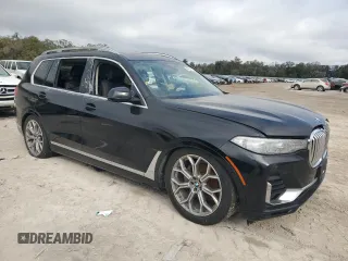2020 BMW X7 xDrive40i with VIN 5UXCW2C01L9B96566, listed as a Copart auction lot 44604155 with 0 mi miles and Clean Title. Bid and sale history available at carsss.com. Image 4.