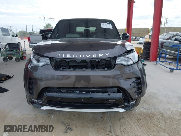 2023 Land Rover Discovery Metropolitan Edition with VIN SALRW4EU9P2467157, listed as a IAAI auction lot 41203156 with 32,071 mi miles. Bid and sale history available at carsss.com. Image 13.