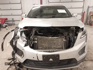 2020 Cadillac XT5 Premium Luxury AWD with VIN 1GYKNDRS4LZ166523, listed as a IAAI auction lot 41118646 with 72,216 mi miles and . Bid and sale history available at carsss.com. Image 6.