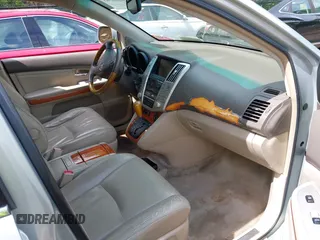 2004 Lexus RX 330 z VIN JTJHA31U840039134, wystawiony jako IAAI lot #42340503 z przebiegiem 219 397 mil mil oraz . Historia ofert i sprzedaży dostępna na DreamBid. Obrazek 5.