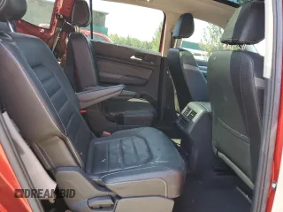 2023 Volkswagen Atlas SEL Premium R-Line with VIN 1V2FR2CA4PC525005, listed as a Copart auction lot 63870585 with 31,049 mi miles and Salvage title. Bid and sale history available at DreamBid. Image 11.