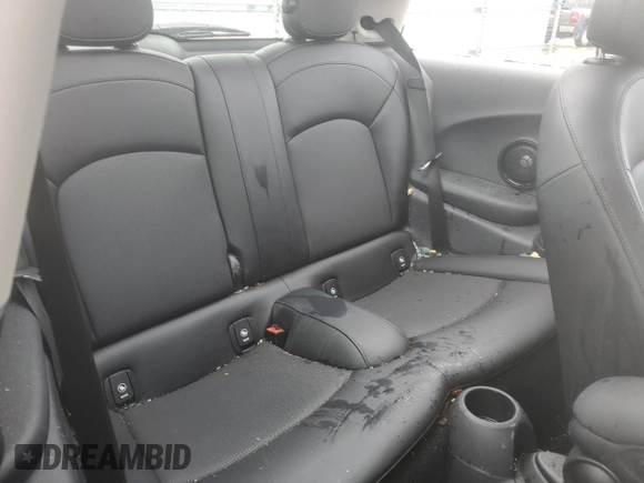 2017 MINI Hardtop Cooper с VIN WMWXP5C30H2F61148, выставлен на аукционе Copart как лот 59257925 с пробегом 61 446 миль миль и Списание • Salvage title. История ставок и продаж доступна на DreamBid. Изображение 10.