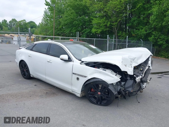 2016 Jaguar XJ Portfolio with VIN SAJWJ2GD8G8W00063, listed as a IAAI auction lot 42076707 with Not provided miles and . Bid and sale history available at DreamBid. Image 1.