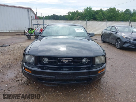 2006 Ford Mustang Standard with VIN 1ZVFT80N965157675, listed as a IAAI auction lot 42472331 with 153,220 mi miles and . Bid and sale history available at DreamBid. Image 13.
