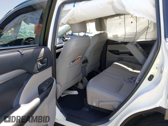 2019 Toyota Highlander SE with VIN 5TDKZRFH0KS314263, listed as a IAAI auction lot 42174469 with 72,682 mi miles and . Bid and sale history available at DreamBid. Image 8.