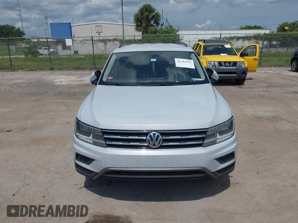 2018 Volkswagen Tiguan S с VIN 3VV1B7AX5JM097778, выставлен на аукционе IAAI как лот 42384582 с пробегом 244 180 миль миль и . История ставок и продаж доступна на DreamBid. Изображение 12.