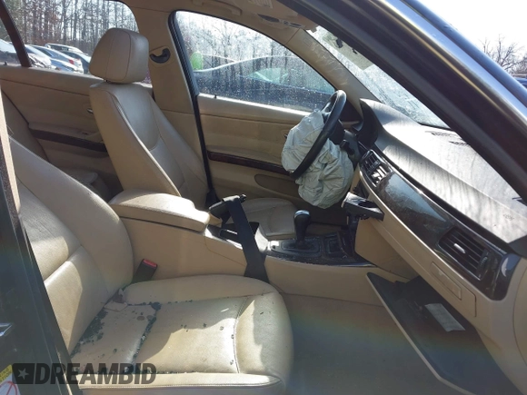2006 BMW 3 Series 330xi with VIN WBAVD33546KV67597, listed as a IAAI auction lot 41754619 with 1 mi miles. Bid and sale history available at carsss.com. Image 5.