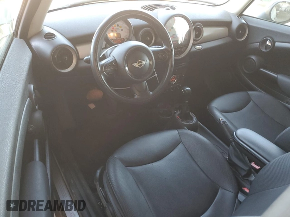 2013 MINI Cooper Hardtop with VIN WMWSU3C54DT686602, listed as a Copart auction lot 47398705 with 88,941 mi miles and Salvage Title. Bid and sale history available at carsss.com. Image 8.
