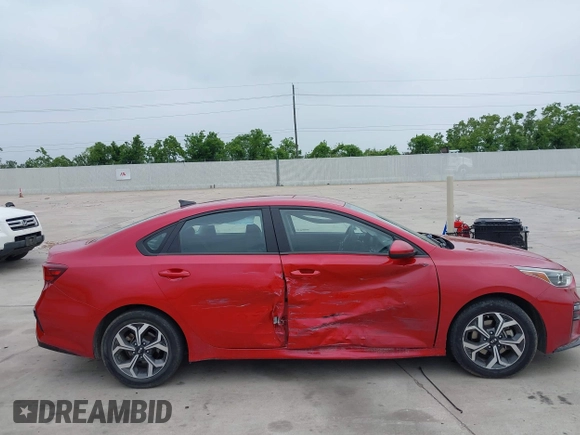2021 Kia Forte LXS z VIN 3KPF24AD6ME361887, wystawiony jako IAAI lot #42202222 z przebiegiem 101 142 mil mil oraz . Historia ofert i sprzedaży dostępna na DreamBid. Obrazek 13.
