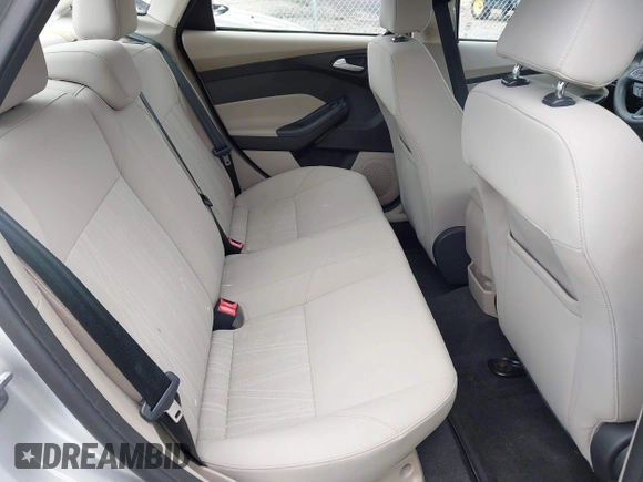 2015 Ford Focus SE with VIN 1FADP3F24FL238308, listed as a IAAI auction lot 42707422 with 134,585 mi miles and . Bid and sale history available at DreamBid. Image 8.