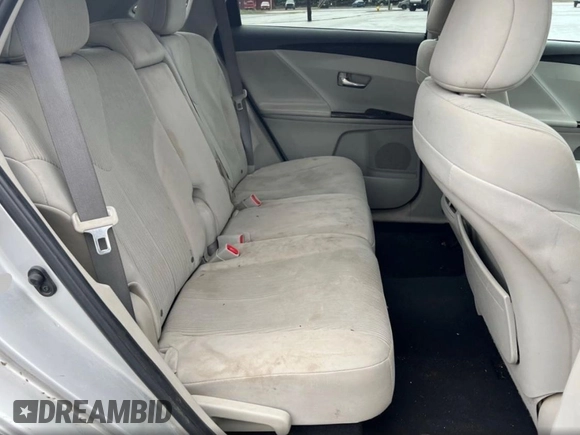 2010 Toyota Venza with VIN 4T3BA3BB4AU010887, listed as a Copart auction lot 54277325 with 300,278 mi miles and Clean Title. Bid and sale history available at DreamBid. Image 6.