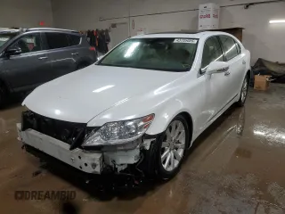 2010 Lexus LS 460 L with VIN JTHDL5EFXA5001985, listed as a Copart auction lot 43755005 with 129,164 mi miles and Salvage title. Bid and sale history available at DreamBid. Image 1.