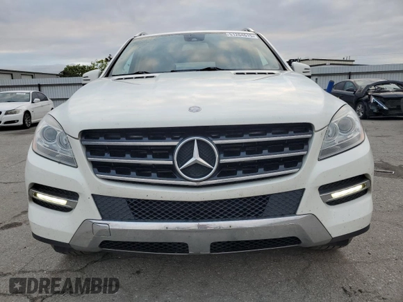 2013 Mercedes-Benz M 350 with VIN 4JGDA2EB7DA231901, listed as a Copart auction lot 51264615 with 118,197 mi miles and Salvage Title. Bid and sale history available at carsss.com. Image 5.