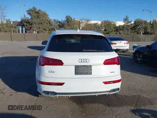 2020 Audi Q5 Premium Plus с VIN WA1E2AFY6L2052285, выставлен на аукционе IAAI как лот 41321778 с пробегом 34 985 миль миль и . История ставок и продаж доступна на DreamBid. Изображение 17.