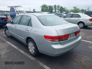 2004 Honda Accord LX z VIN 1HGCM56354A055237, wystawiony jako IAAI lot #42274905 z przebiegiem 198 550 mil mil oraz . Historia ofert i sprzedaży dostępna na DreamBid. Obrazek 3.