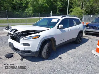 2018 Jeep Cherokee Latitude with VIN 1C4PJMCB2JD506794, listed as a IAAI auction lot 42206141 with 96,309 mi miles and . Bid and sale history available at DreamBid. Image 19.