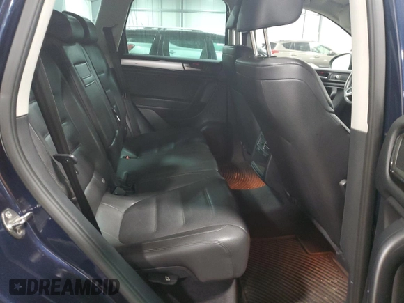 2014 Volkswagen Touareg Lux z VIN WVGEF9BP4ED006236, wystawiony jako Copart lot #47394505 z przebiegiem 85 179 mil mil oraz Szkoda całkowita • Salvage title. Historia ofert i sprzedaży dostępna na DreamBid. Obrazek 11.