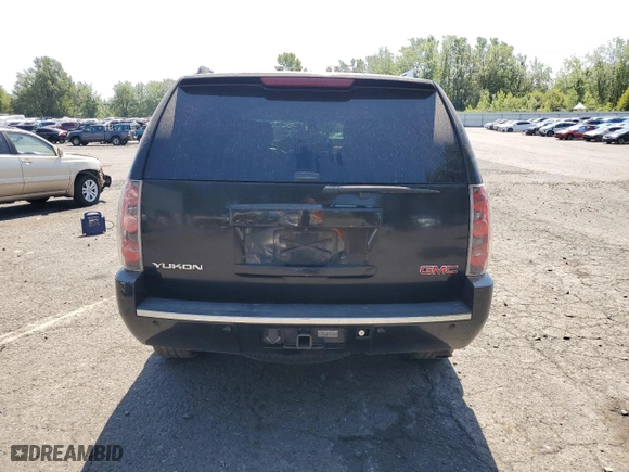 2007 GMC Yukon Denali with VIN 1GKFK63897J300184, listed as a Copart auction lot 66317114 with 0 mi miles and Salvage Title. Bid and sale history available at carsss.com. Image 6.