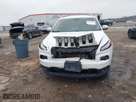 2018 Jeep Cherokee Latitude Plus with VIN 1C4PJLLBXJD514085, listed as a IAAI auction lot 40934899 with 153,619 mi miles. Bid and sale history available at carsss.com. Image 12.