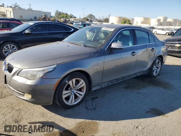 2009 BMW 5 Series 528i with VIN WBANU53519C119831, listed as a Copart auction lot 76983424 with 177,210 mi miles and Salvage Title. Bid and sale history available at carsss.com. Image 1.