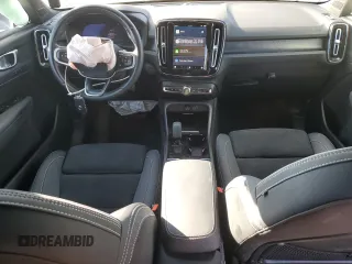 2024 Volvo XC40 Plus with VIN YV4EH3HL4R2232839, listed as a Copart auction lot 50627475 with 29,439 mi miles and Salvage title. Bid and sale history available at DreamBid. Image 8.
