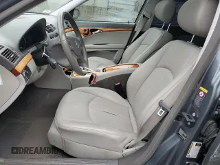 2008 Mercedes-Benz E 350 Luxury z VIN WDBUF87X98B259649, wystawiony jako Copart lot #55737215 z przebiegiem 99 014 mil mil oraz Szkoda całkowita • Salvage title. Historia ofert i sprzedaży dostępna na DreamBid. Obrazek 7.