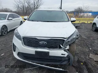 2019 Kia Sorento LX with VIN 5XYPGDA37KG523653, listed as a IAAI auction lot 41231464 with 51,268 mi miles. Bid and sale history available at carsss.com. Image 12.